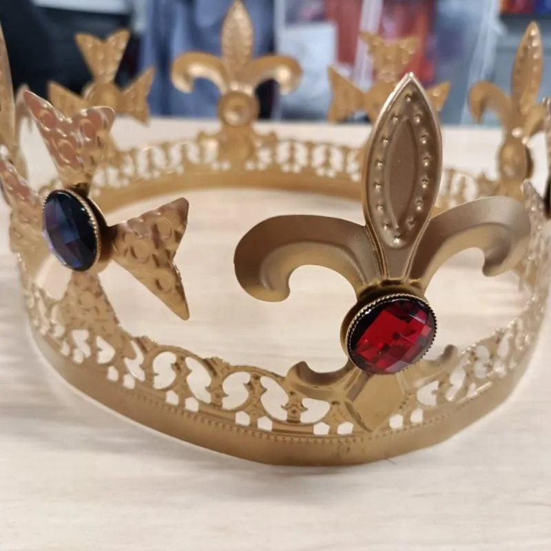 Gold Kings Crown w/Coloured Gems