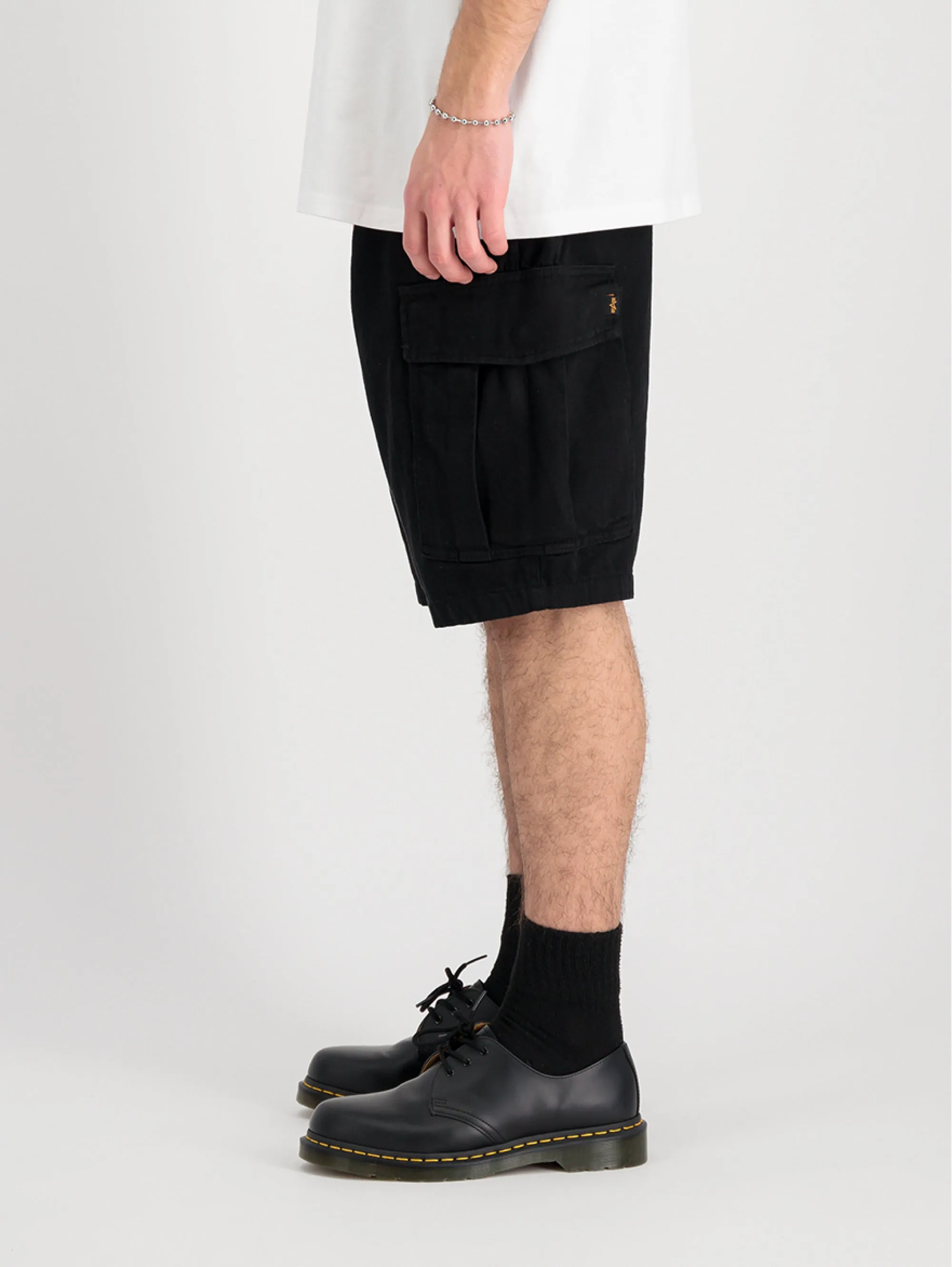 Shorts Cargo con Pince in Twill di Cotone Nero