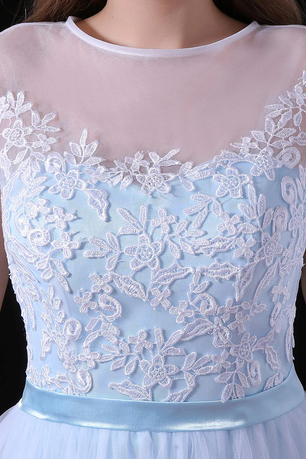 Sleeves Appliques Sheer Lace Button Floor Length Tulle Prom Dresses