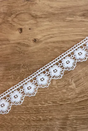 White 1.25" Wide Crochet Lace